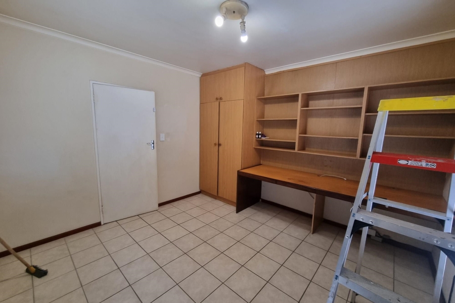 To Let 3 Bedroom Property for Rent in Vredekloof Western Cape